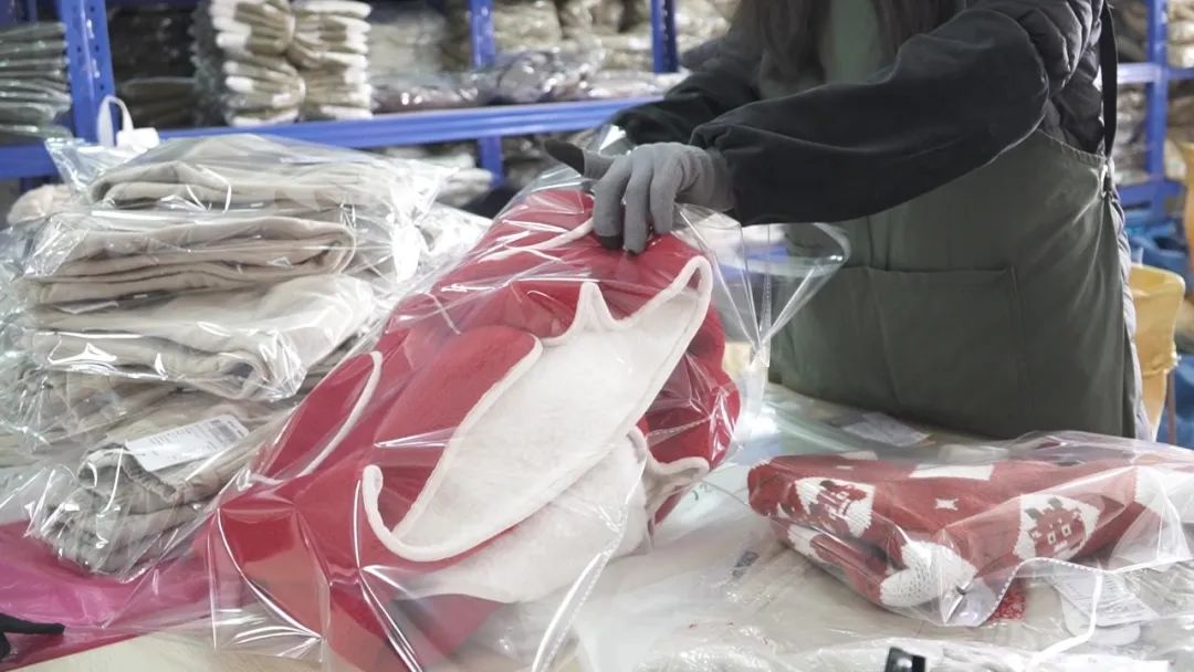 【愛心接力 秉承使命】嗨玩購集團(tuán)助力河南全省“新年穿新衣”困境兒童幫扶公益活動(圖5) IMG_260