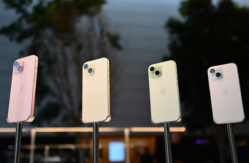 露出蘋果LOGO身份象征？揭露iPhone用戶愛用裸機的6大關鍵(圖1)