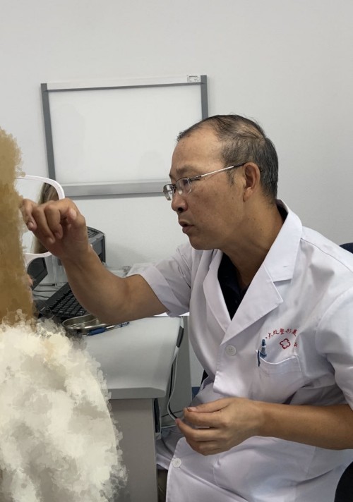  北京八大處整形楊明勇：微創(chuàng)懸吊提升術快問快答