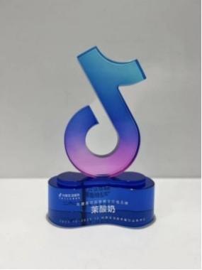 茉酸奶持續(xù)產(chǎn)品革新，激發(fā)現(xiàn)制酸奶領(lǐng)域蓬勃發(fā)展?jié)撃?/></a>          <h3><a href=