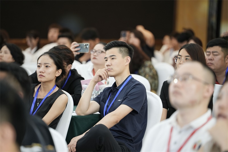 南方網(wǎng)通第二十五屆渠道商交流大會，成功狙擊營銷新市場！(圖41)