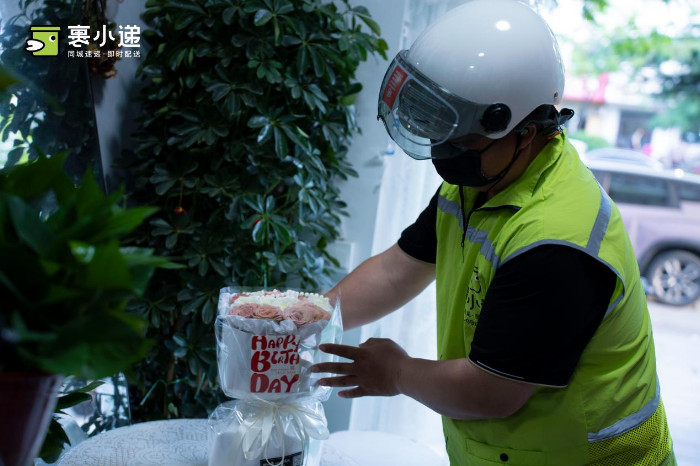 裹小遞如何助力餐飲外賣、社區(qū)團購等全品類配送？(圖2)