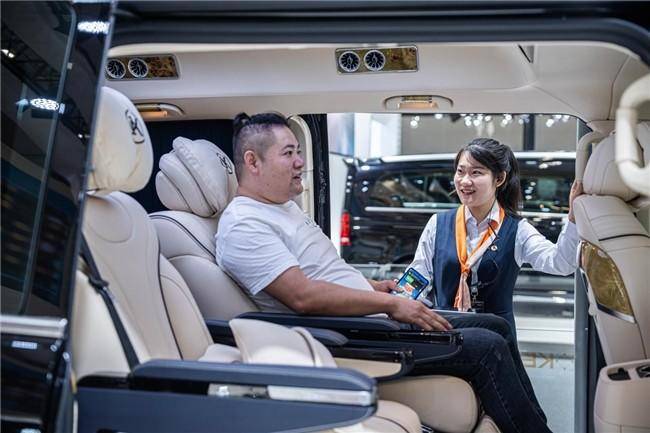 2024廣州國際車展：克蒂汽車震撼來襲，燃爆全場！(圖5)