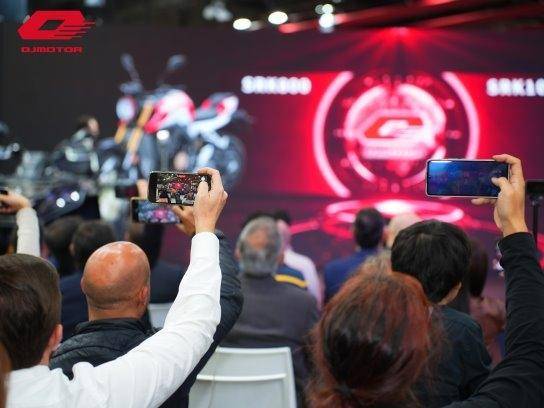 QJMOTOR米蘭展大放異彩，賽1000&追1000，炸街新霸主來(lái)襲！