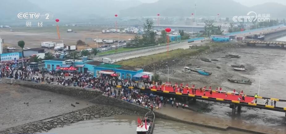 開漁啦！萬舸爭流競出海 魚肥蟹美慶豐收